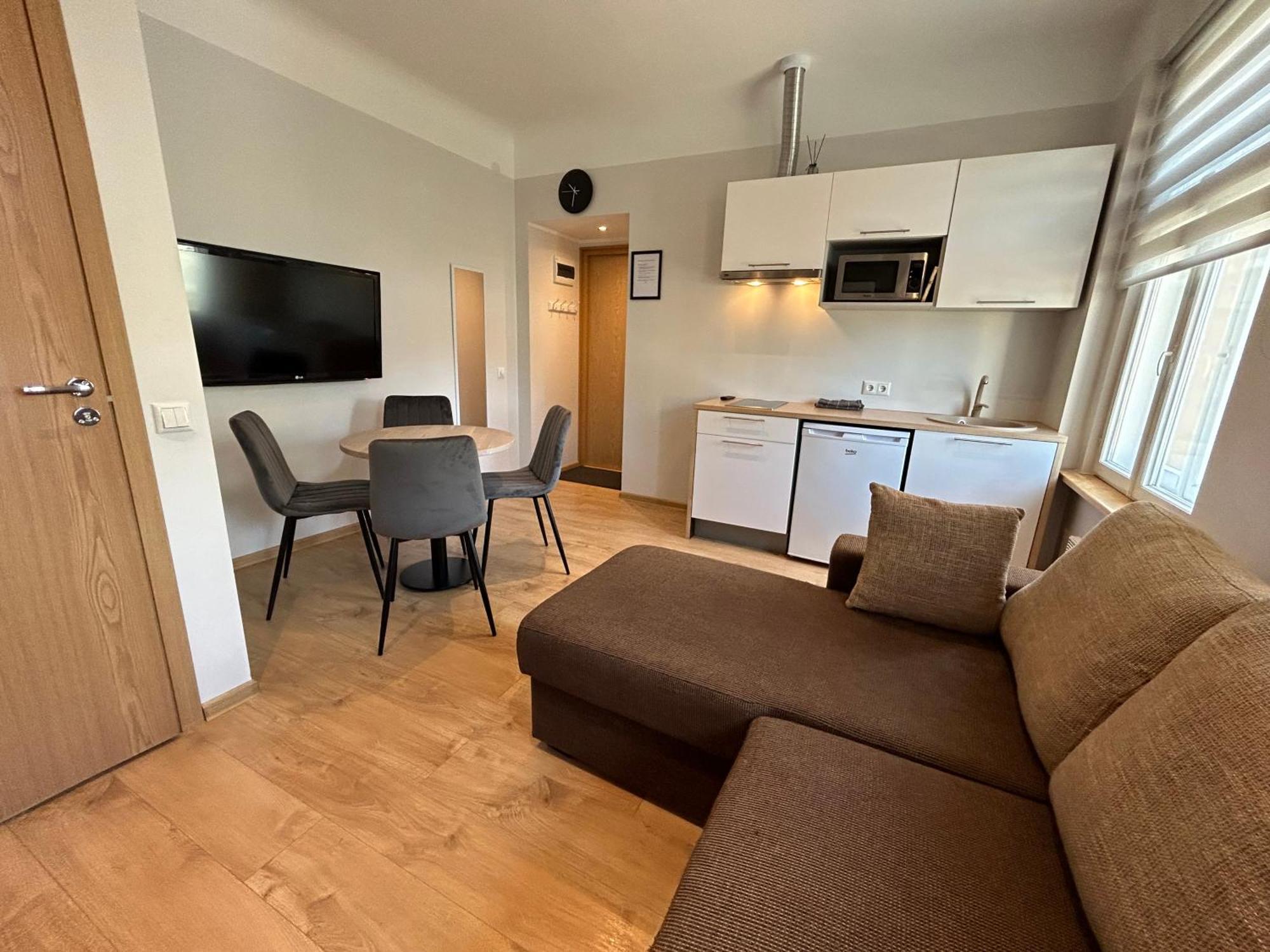 פארנו Jon'S 2 Apartments מראה חיצוני תמונה